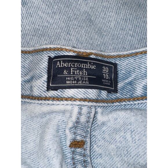 Abercrombie Fitch AF High Rise Mom Jean Womens Size 30 / 10 S Light Wash Raw Hem - Picture 4 of 6